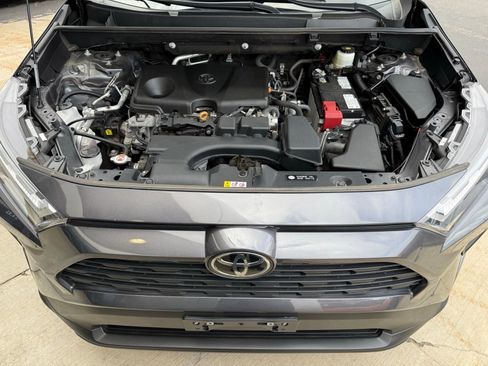 Used 2022 Toyota RAV4 XLE image 34