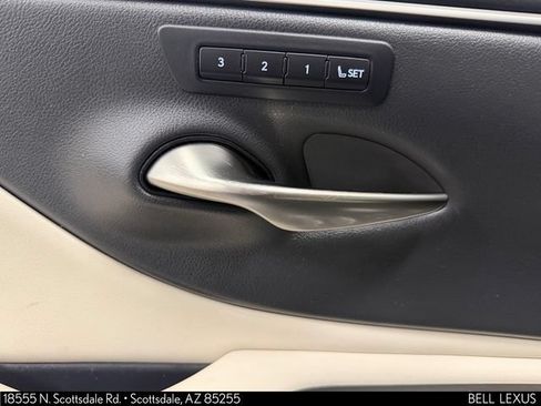 Used 2024 Lexus ES 350 w/ Premium Package FWD image 17