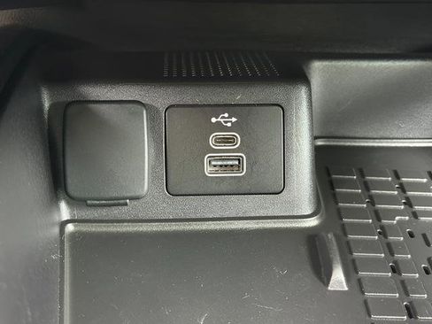 Used 2025 Ford Bronco Sport Badlands AWD/4WD image 13