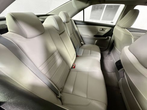 Used 2015 Toyota Camry XLE FWD image 26