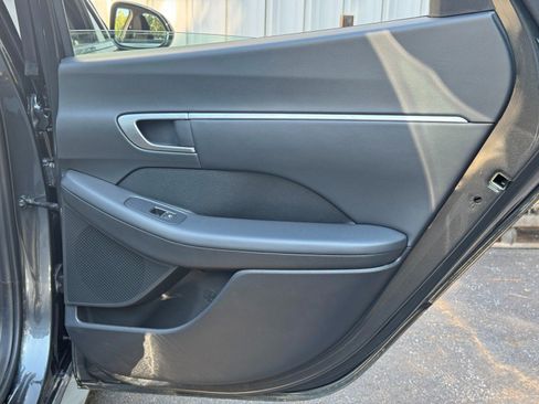 Used 2025 Hyundai Sonata SEL FWD image 41