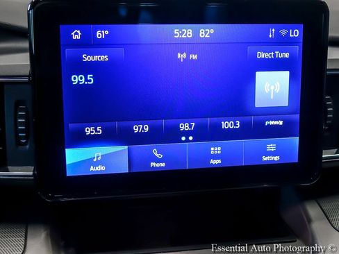 Used 2024 Ford Explorer XLT w/ Equipment Group 202A AWD/4WD image 17