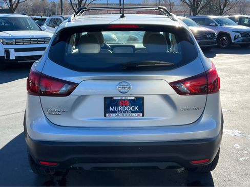 Used 2018 Nissan Rogue Sport SV w/ SV All-Weather Package image 9