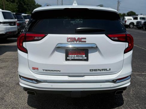 Used 2019 GMC Terrain Denali w/ Driver Alert Package II FWD image 4