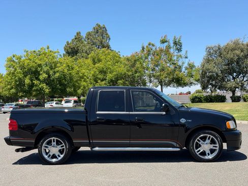 Used 2001 Ford F150 Lariat RWD image 6