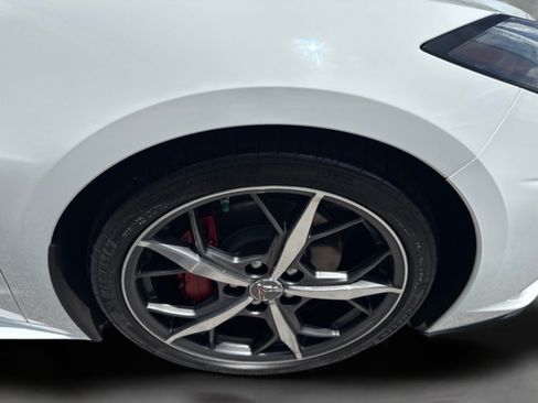 Used 2022 Chevrolet Corvette Stingray Preferred Cpe w/ Engine Appearance Package RWD image 31