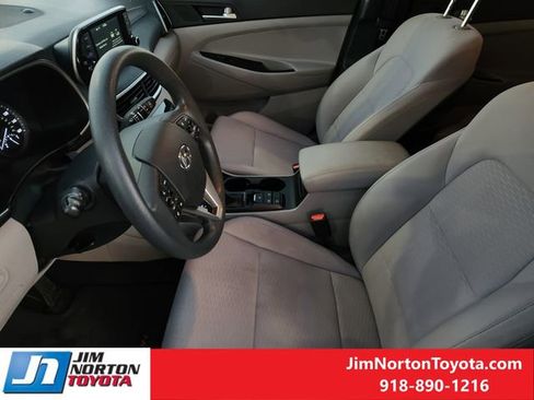 Used 2019 Hyundai Tucson SE image 14