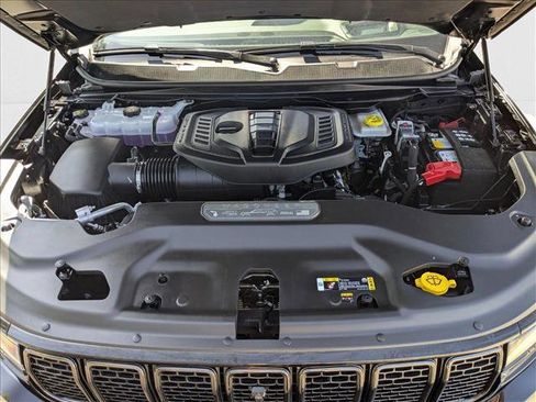 New 2025 Jeep Wagoneer Series II w/ Convenience Group I image 17