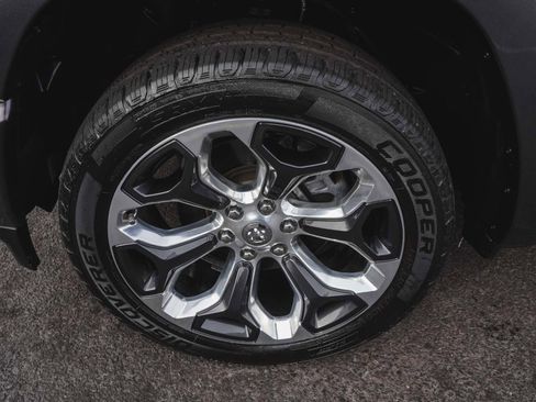 Used 2020 RAM 1500 Limited image 8