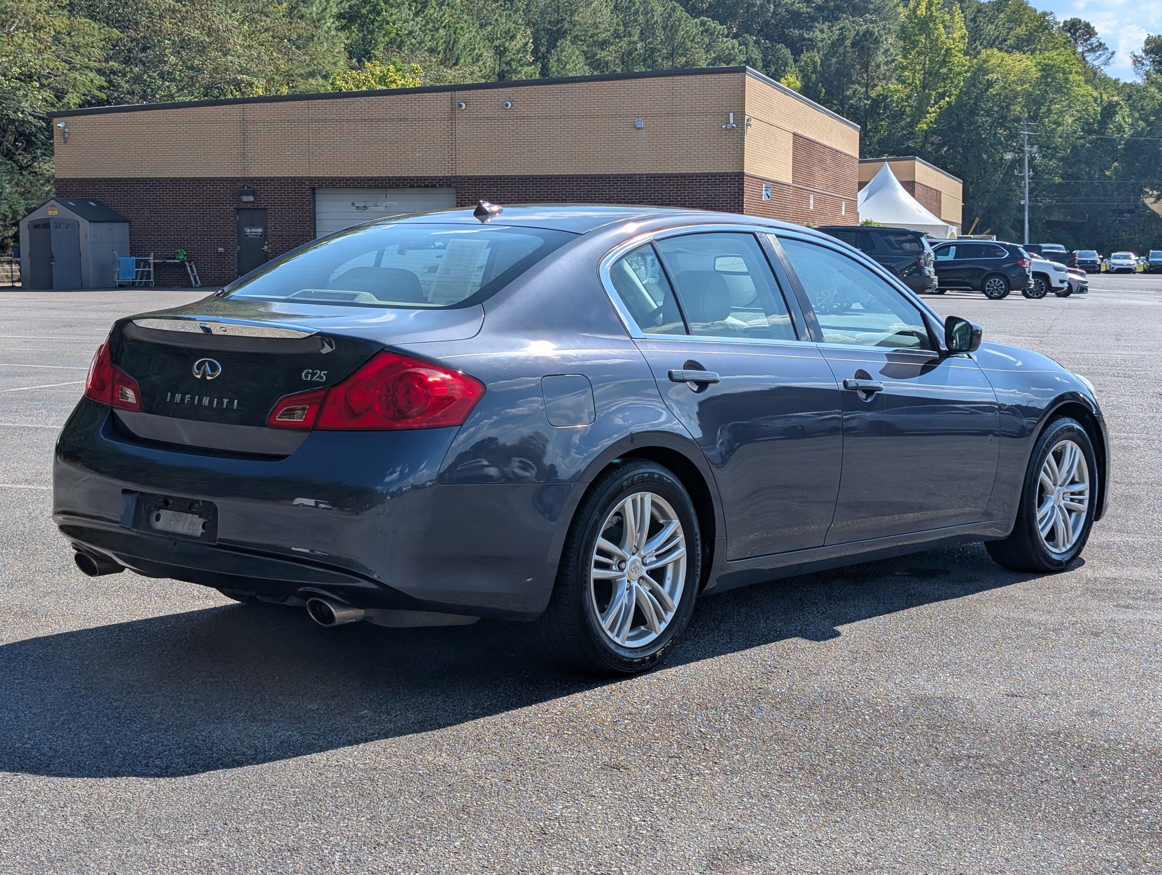 Used 2012 INFINITI G25 Journey RWD image 8