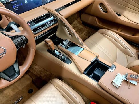 Used 2023 Lexus LC 500 Convertible w/ Touring Package RWD image 19