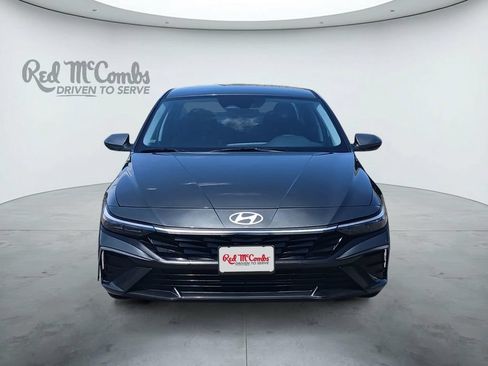 Used 2024 Hyundai Elantra SE FWD image 8