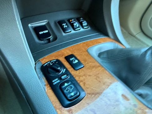 Used 2005 Lexus GX 470 image 31