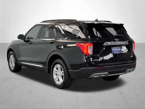 Used 2023 Ford Explorer XLT w/ Equipment Group 202A AWD/4WD image 13