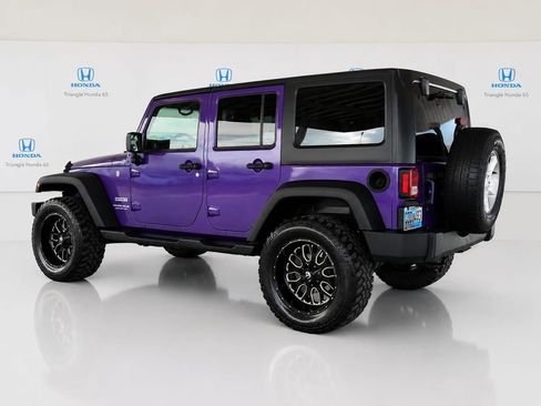 Used 2018 Jeep Wrangler Unlimited Sport S AWD/4WD image 4