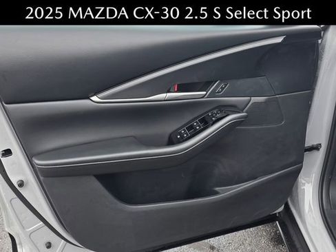 New 2025 MAZDA CX-30 AWD 2.5 S w/ Select Sport Pkg image 23