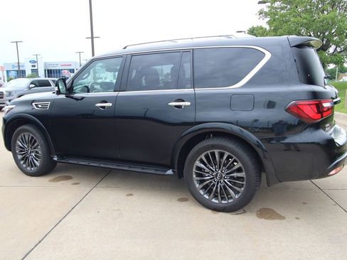 Used 2024 INFINITI QX80 Sensory AWD/4WD image 16
