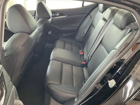 Used 2023 Nissan Maxima SV w/ Floor Mat Group FWD image 20