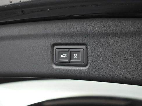 New 2027 Audi SQ6 e-tron Premium Plus AWD/4WD image 18