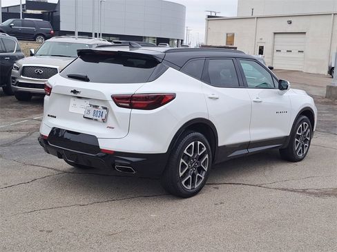 Used 2023 Chevrolet Blazer RS w/ Enhanced Convenience Package image 5
