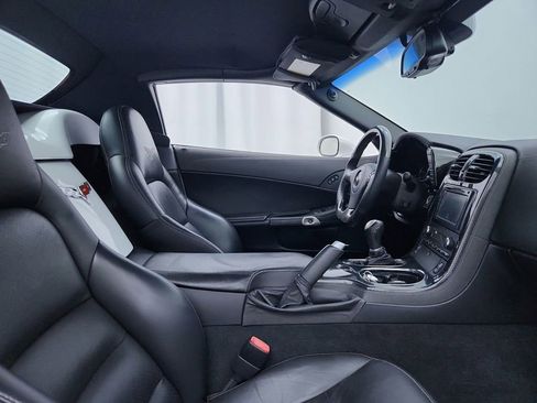 Used 2010 Chevrolet Corvette Grand Sport w/ Preferred Equipment Group RWD image 25