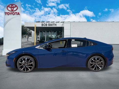 New 2026 Toyota Prius Plug-In Hybrid image 8