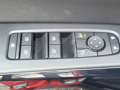 New 2026 Nissan Pathfinder SV AWD/4WD image 7