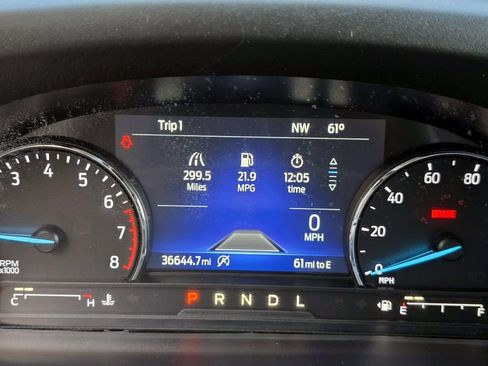 Used 2021 Ford Explorer XLT w/ Equipment Group 202A image 13