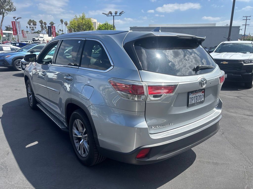 Used 2015 Toyota Highlander XLE FWD image 6