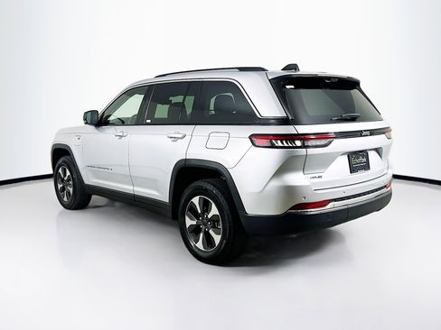 Used 2022 Jeep Grand Cherokee Limited 4xe w/ Luxury Tech Group II AWD/4WD image 5