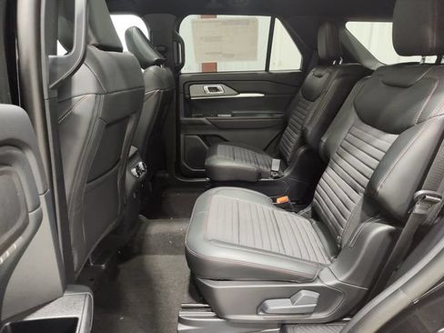 New 2026 Ford Explorer ST-Line w/ ST-Line Street Pack AWD/4WD image 19