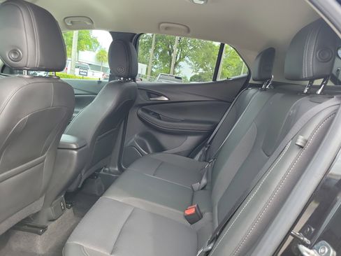 Used 2024 Buick Encore GX Preferred image 11