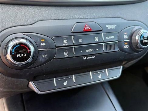 Used 2017 Kia Sorento AWD w/ LX V6 Convenience Package image 10