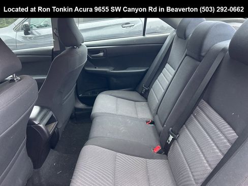 Used 2016 Toyota Camry LE image 10