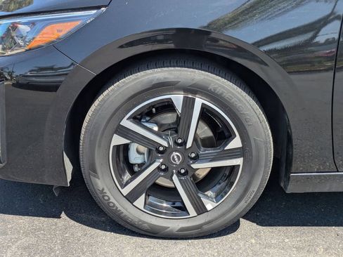 Used 2025 Nissan Sentra SV FWD image 13