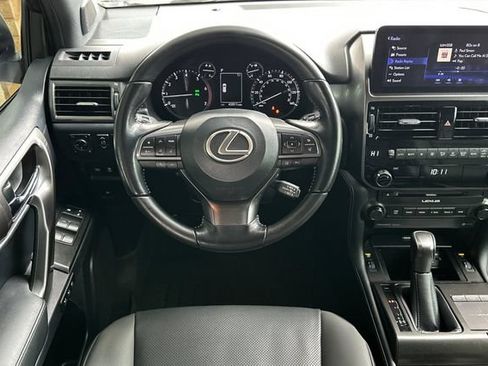 Used 2022 Lexus GX 460 w/ Black Line Special Edition AWD/4WD image 17