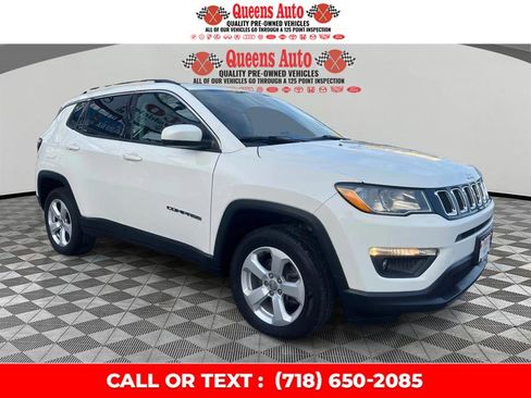 Used 2020 Jeep Compass Latitude AWD/4WD image 9