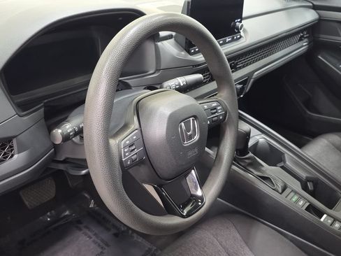 Used 2023 Honda Accord LX image 14