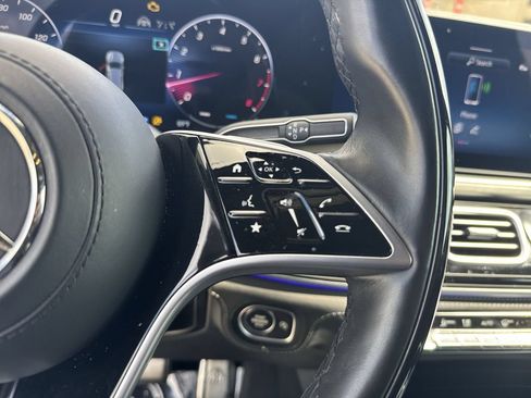 Used 2024 Mercedes-Benz Maybach GLS 600 4MATIC image 18