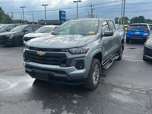 Used 2024 Chevrolet Colorado LT w/ LT Convenience Package AWD/4WD image 5