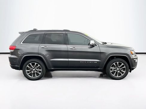 Used 2018 Jeep Grand Cherokee Overland AWD/4WD image 4