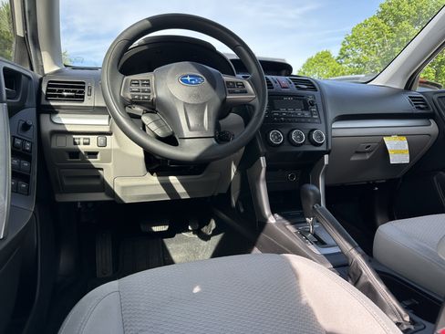 Used 2014 Subaru Forester 2.5i Premium w/ Popular Package #1 AWD/4WD image 17