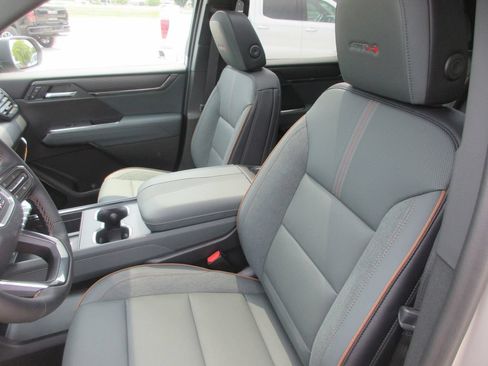 New 2026 GMC Acadia AT4 AWD/4WD image 11