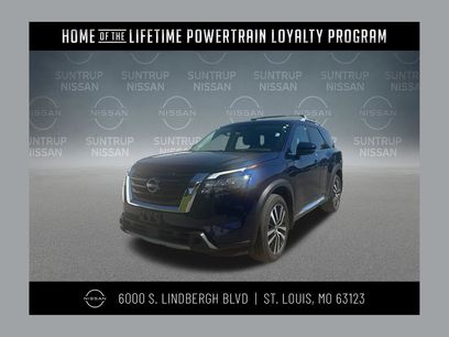 Used 2025 Nissan Pathfinder Platinum w/ Cargo Package