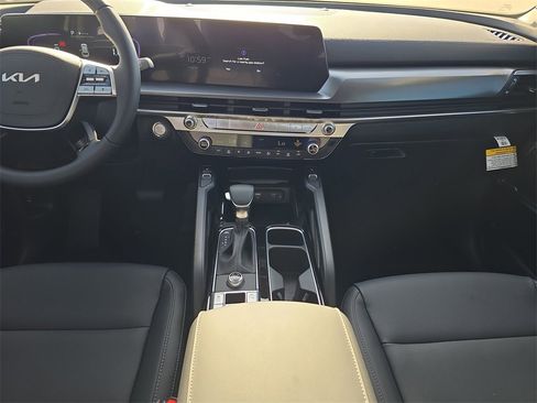New 2025 Kia Telluride S image 15