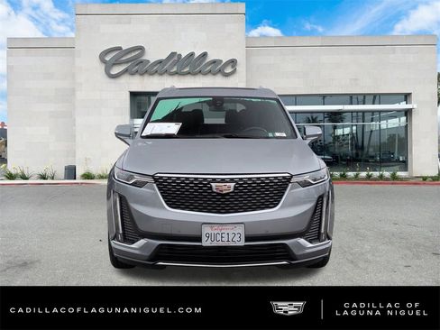 Used 2025 Cadillac XT6 Luxury image 2