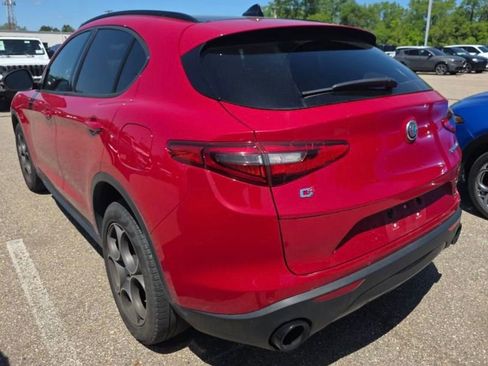 Used 2023 Alfa Romeo Stelvio Sprint AWD/4WD image 13
