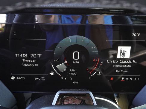 New 2026 GMC Yukon XL Elevation AWD/4WD image 23