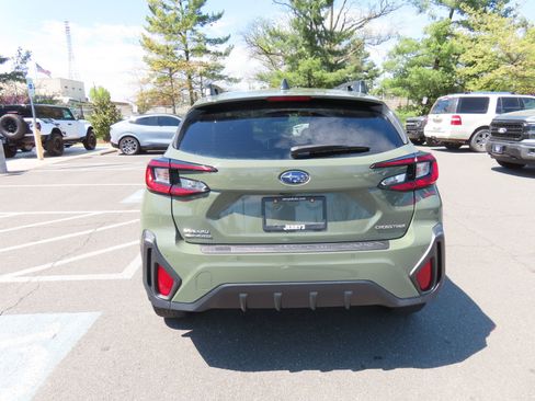Used 2024 Subaru Crosstrek 2.5i Limited AWD/4WD image 6