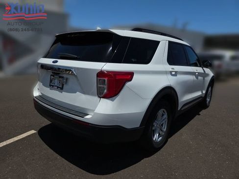 Used 2022 Ford Explorer XLT RWD image 3